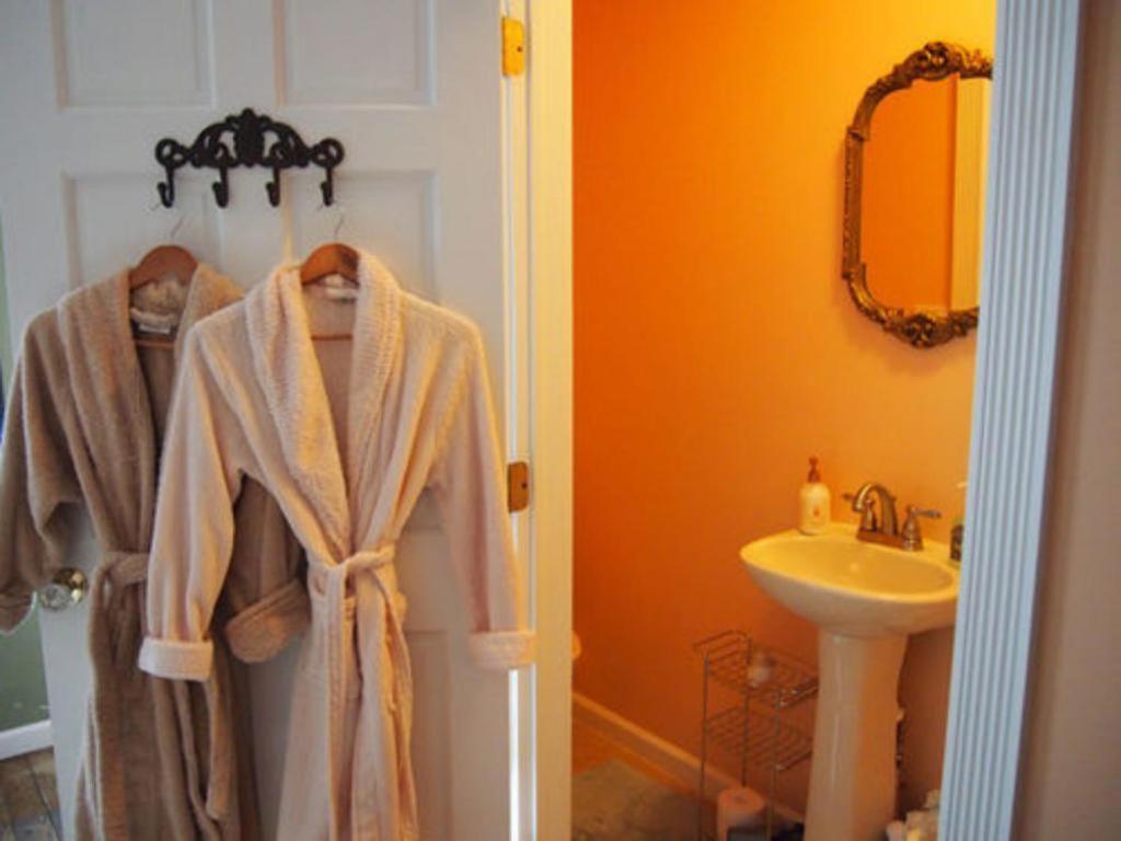 The Maid'S Quarters Bed And Breakfast Pottsville Екстериор снимка
